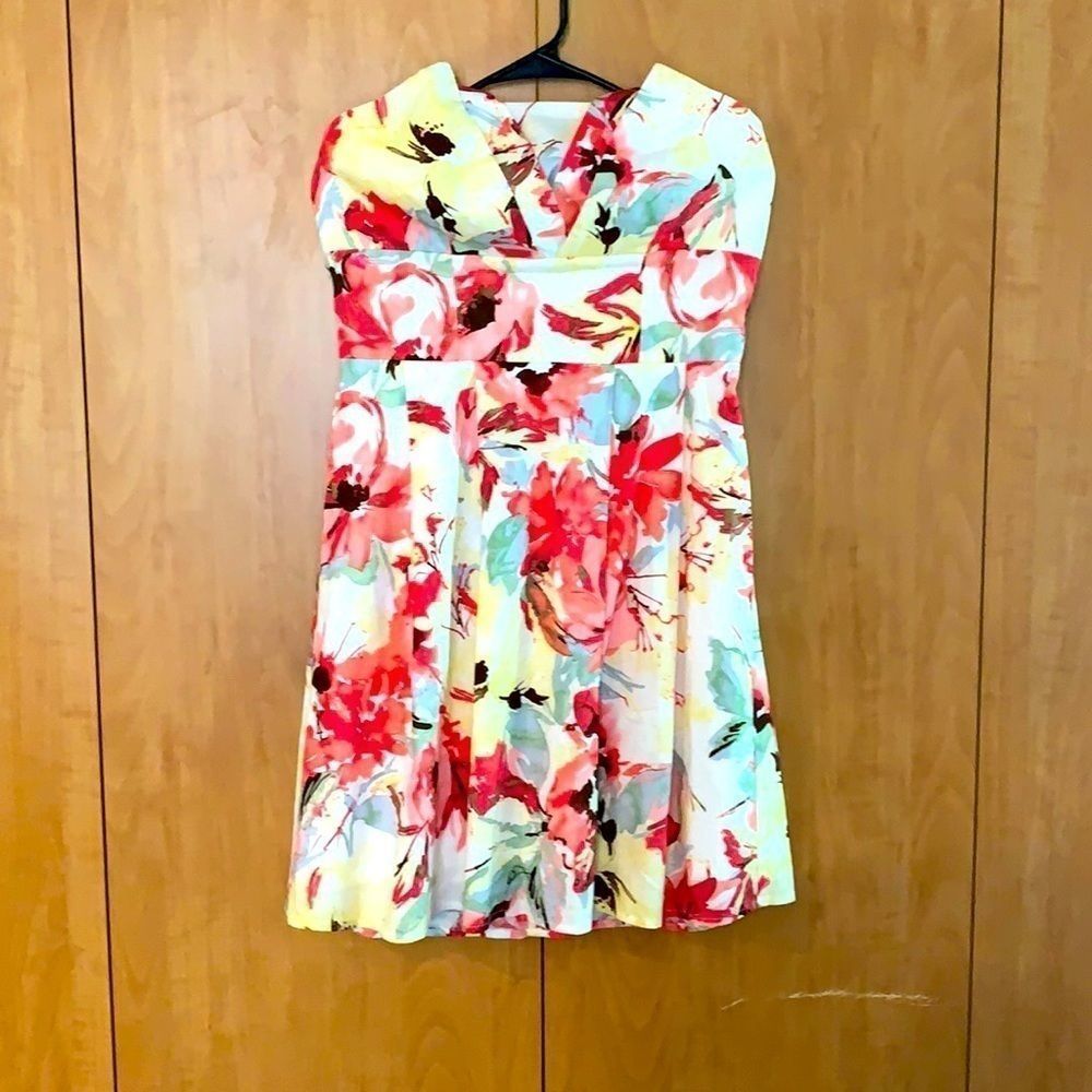 Maurice strapless floral print dress size medium